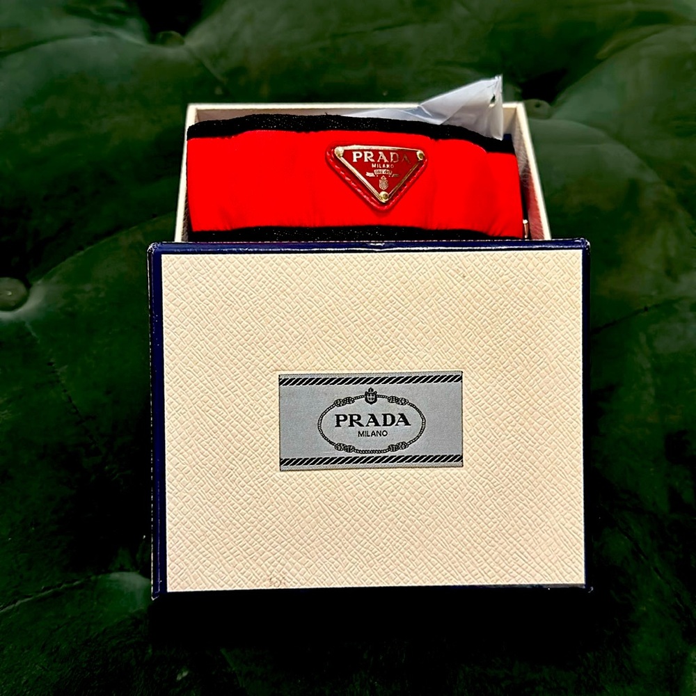 Prada size large dog collar
